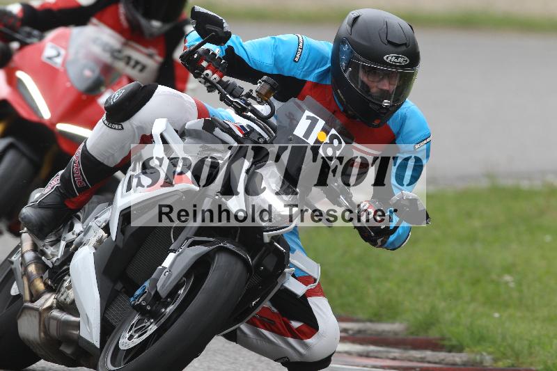 Archiv-2025/10 23.04.2025 Cornu Master School ADR/rot-rouge/18